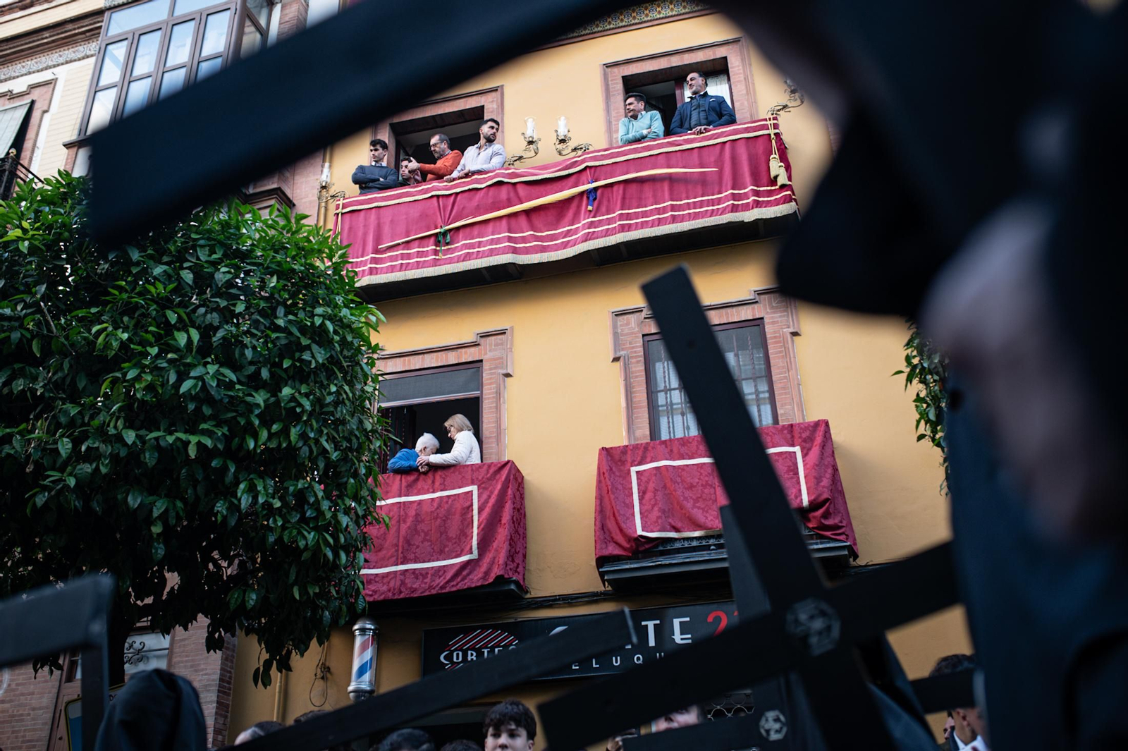 La Hermandad de los Javieres en la Semana Santa de Sevilla 2025