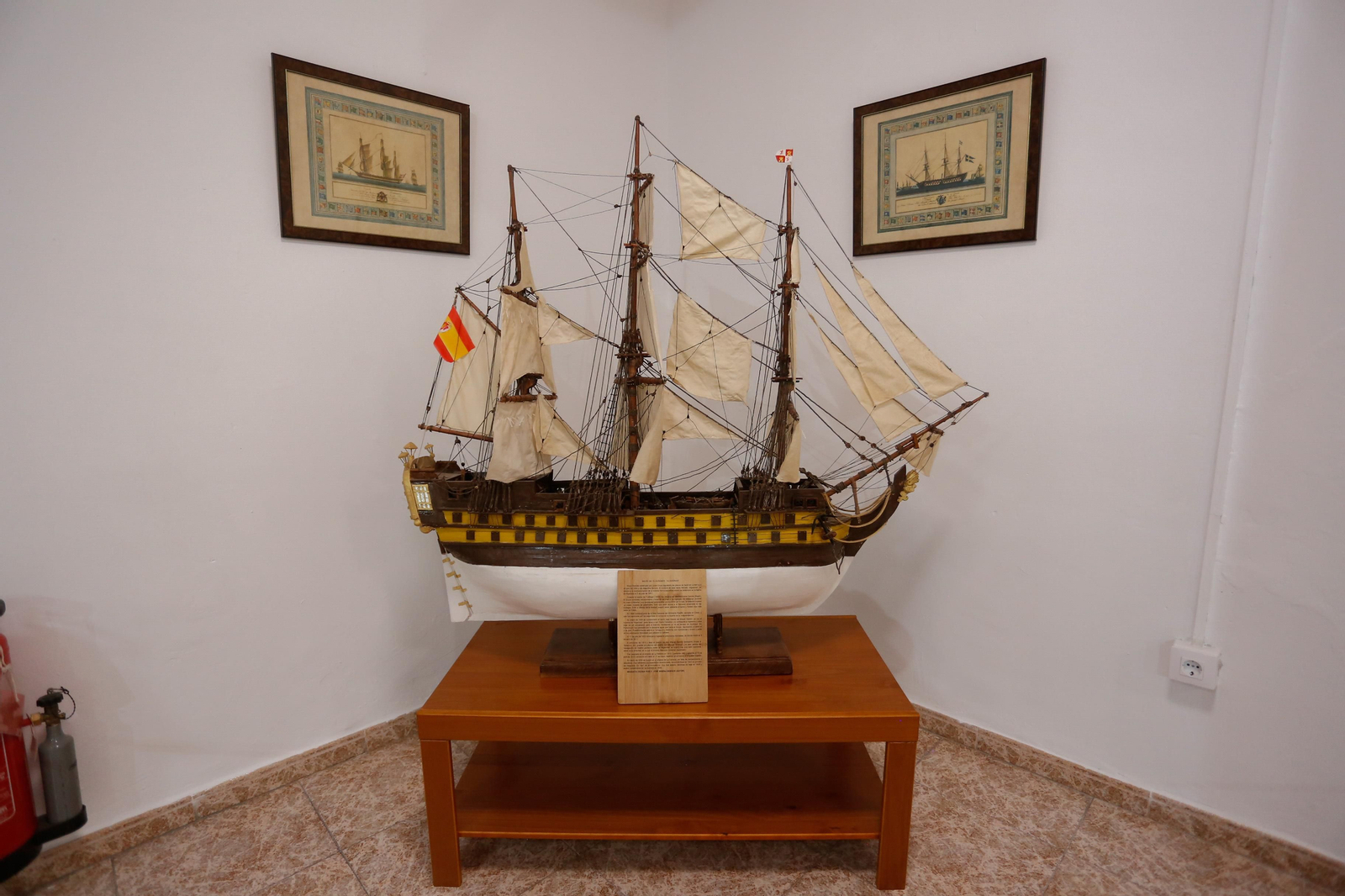 Jornadas de puertas abiertas en la Comandancia de  Marina de Algeciras, en imágenes