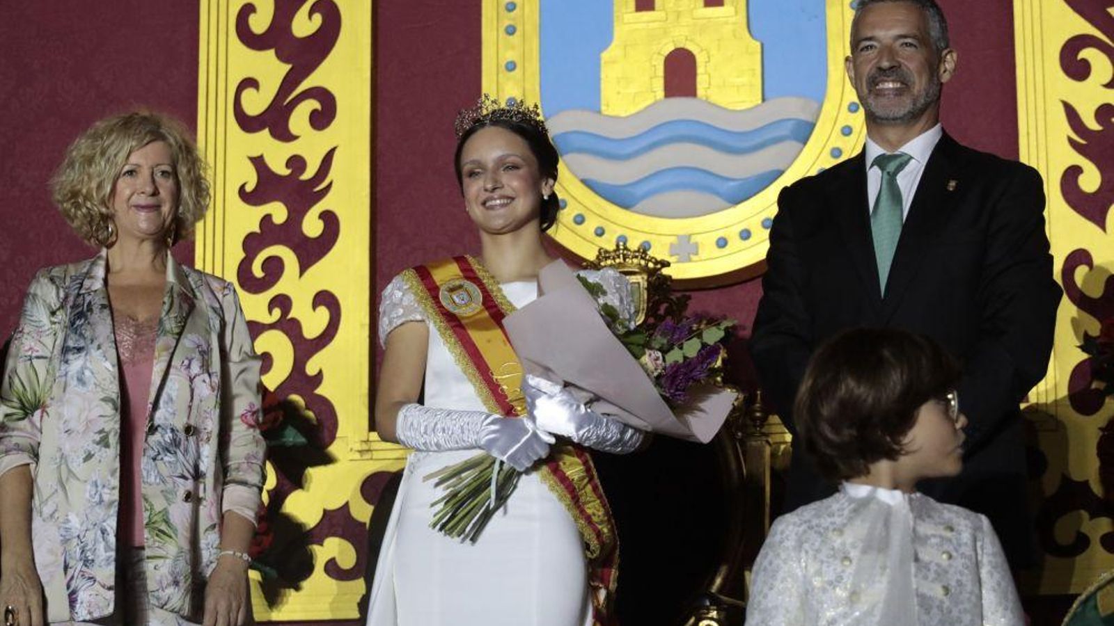 Natalia Macías Domínguez, representante del Club de Funcionarios de la Policía Local de Rota, fue la Dama Mayor 2024