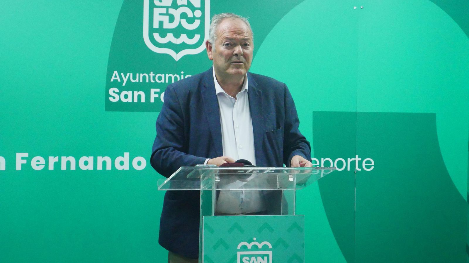 El concejal de Deportes, Antonio Rojas, dando a conocer los nominados. El concejal de Deportes, Antonio Rojas, dando a conocer los nominados.