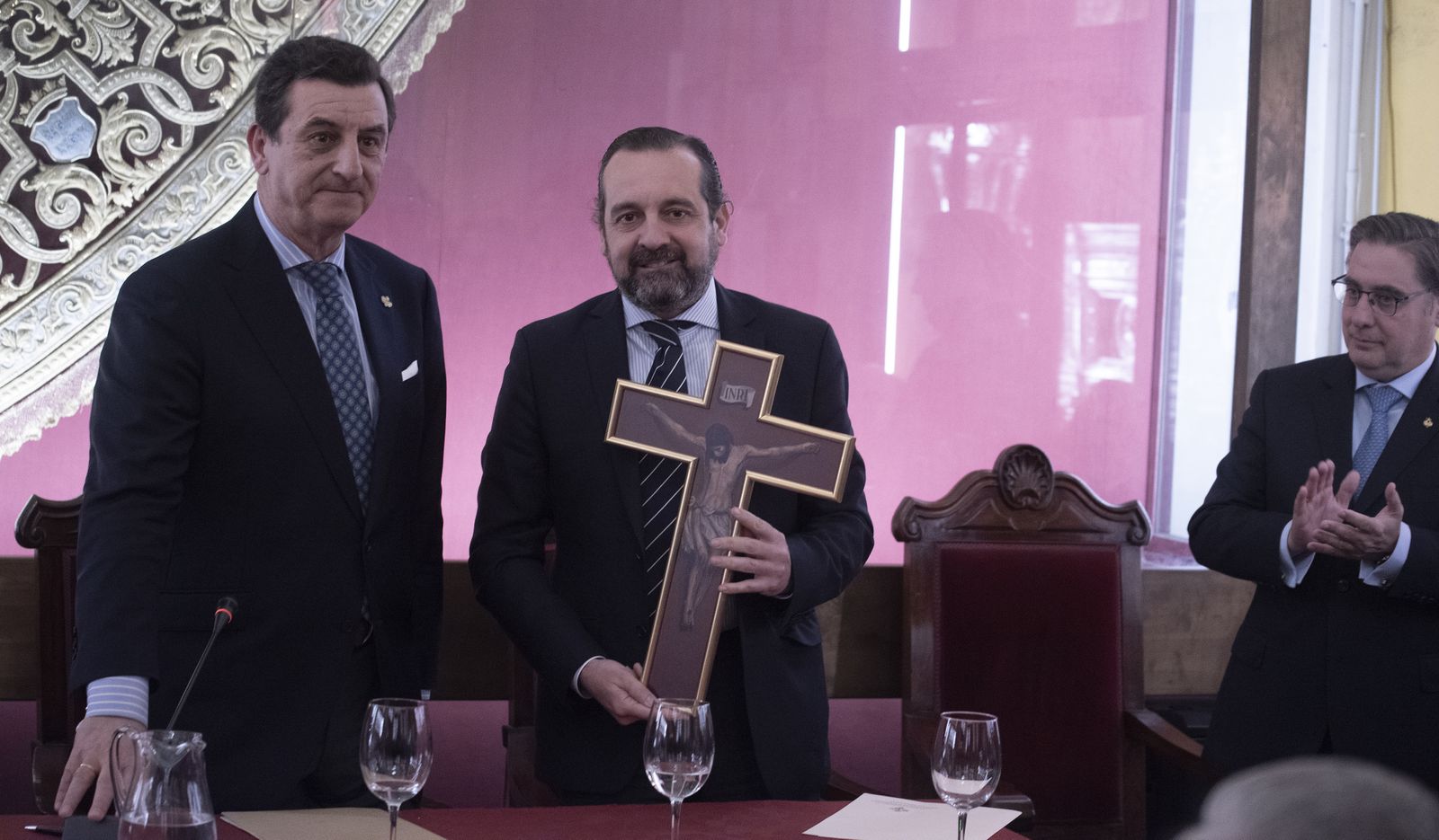 Imágenes de la presentación del cartel universitario de la Hermandad de los Estudiantes