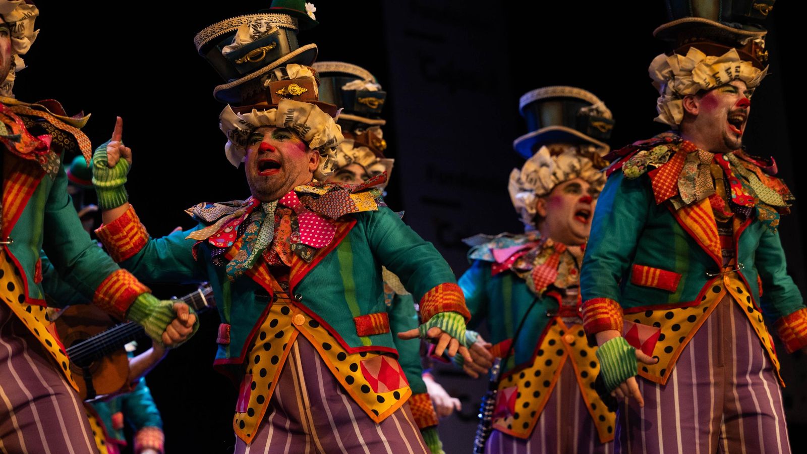 Búscate entre las mejores imágenes de la octava sesión preliminares del COAC 2025