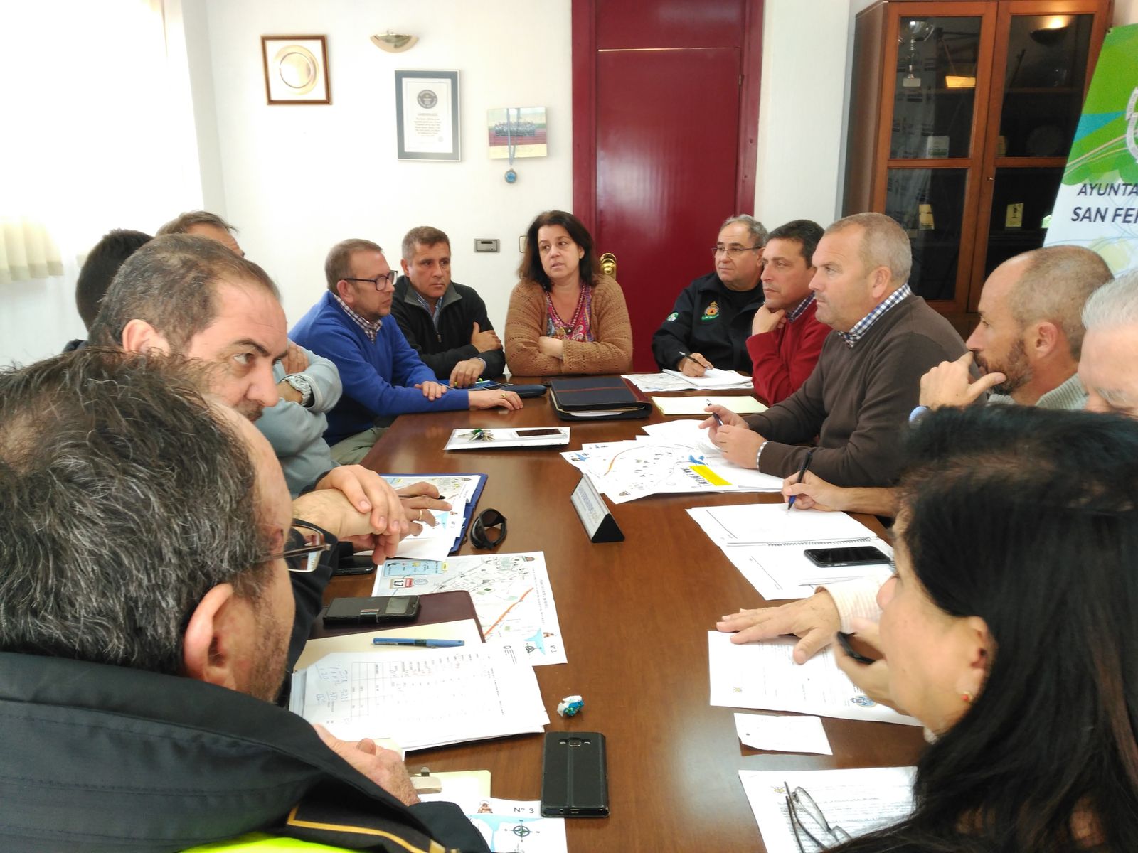 Reunión de seguridad para preparar la carrera