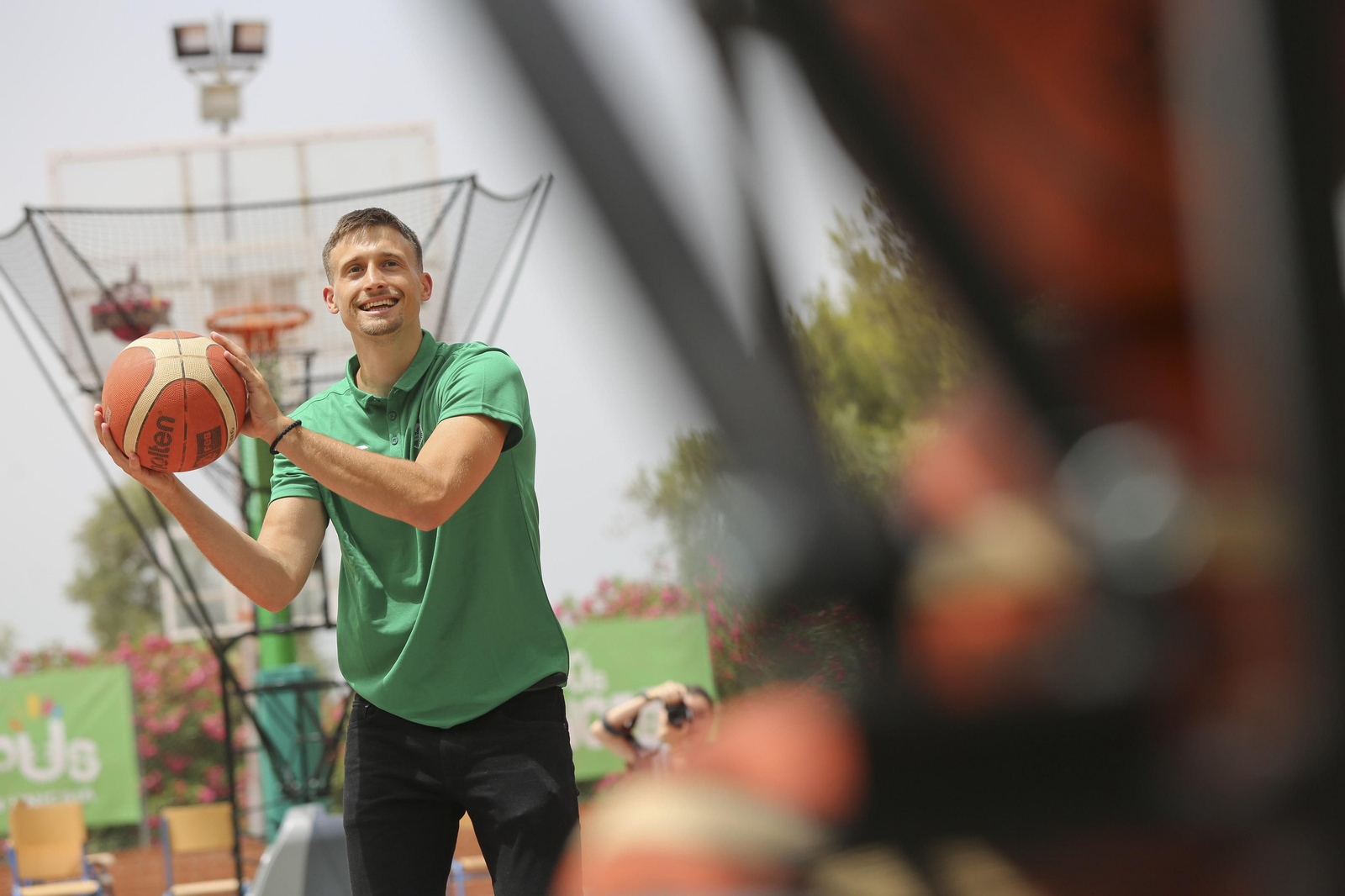 Las fotos de la presentación de Aleksa Avramovic