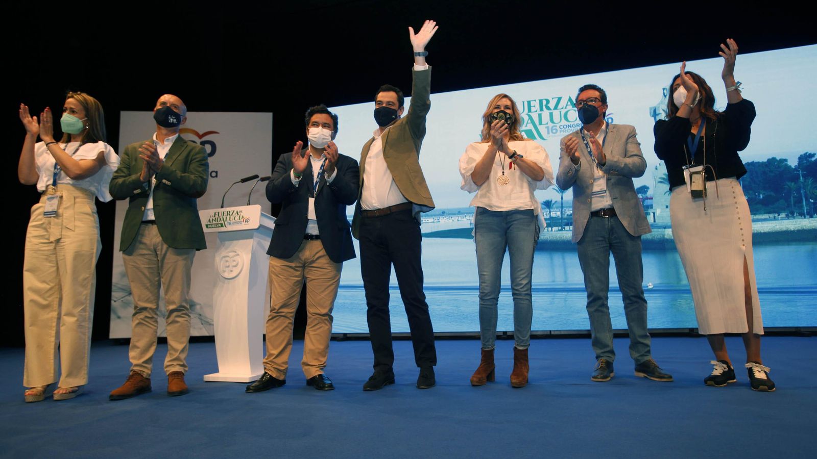 El presidente del PP onubense contó con el respaldo de Juanma Moreno, entre otros cargos de la formación