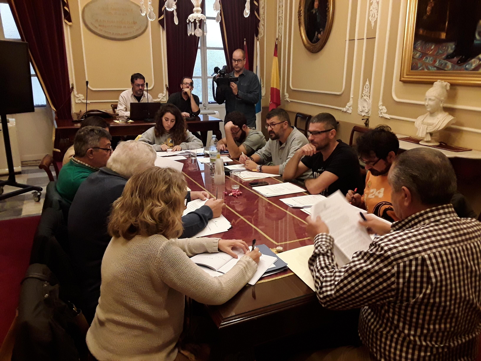 Una imagen de la reunión de la junta ejecutiva del COAC.