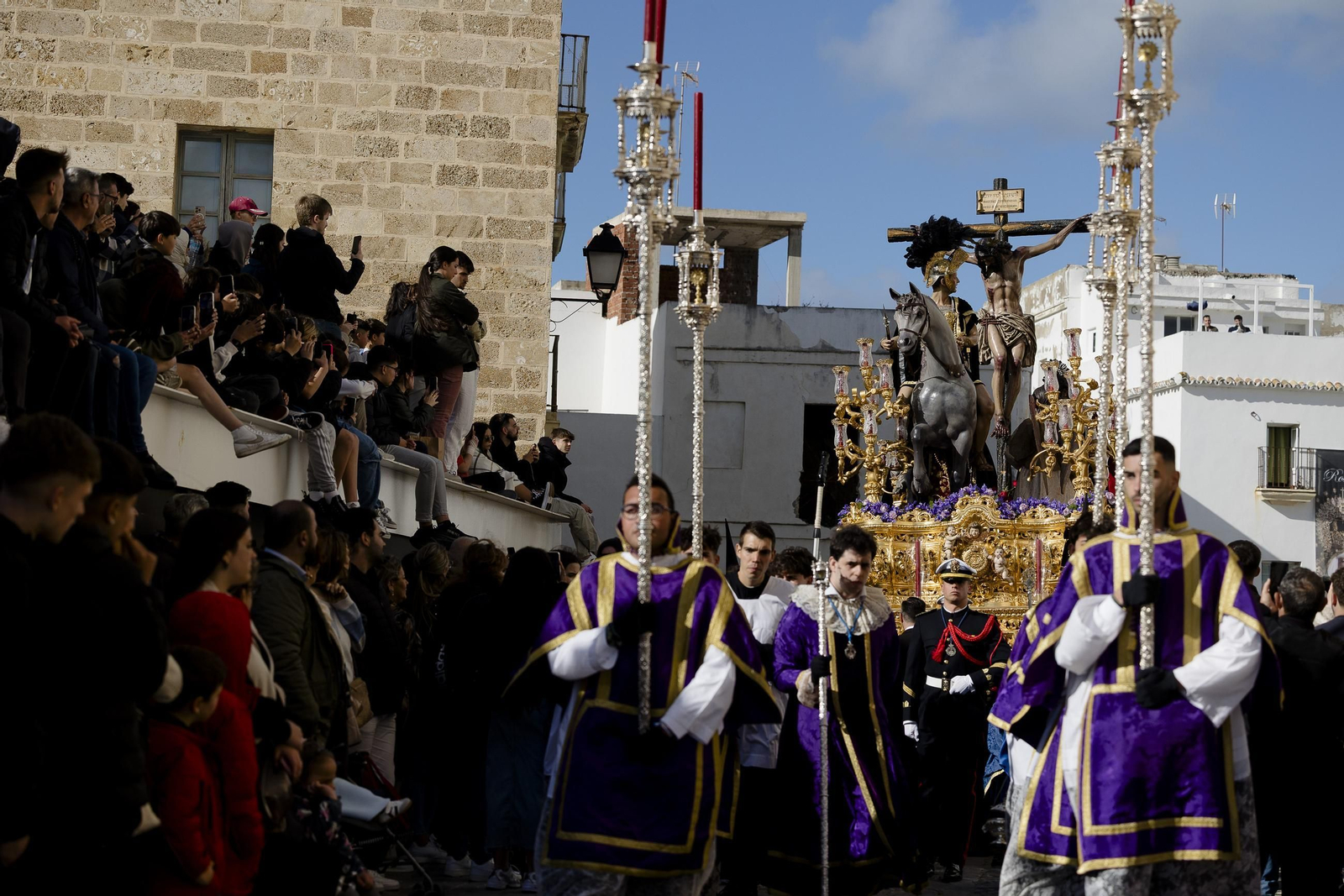 Imágenes de la salida de Las Aguas en la Semana Santa de Cádiz 2025