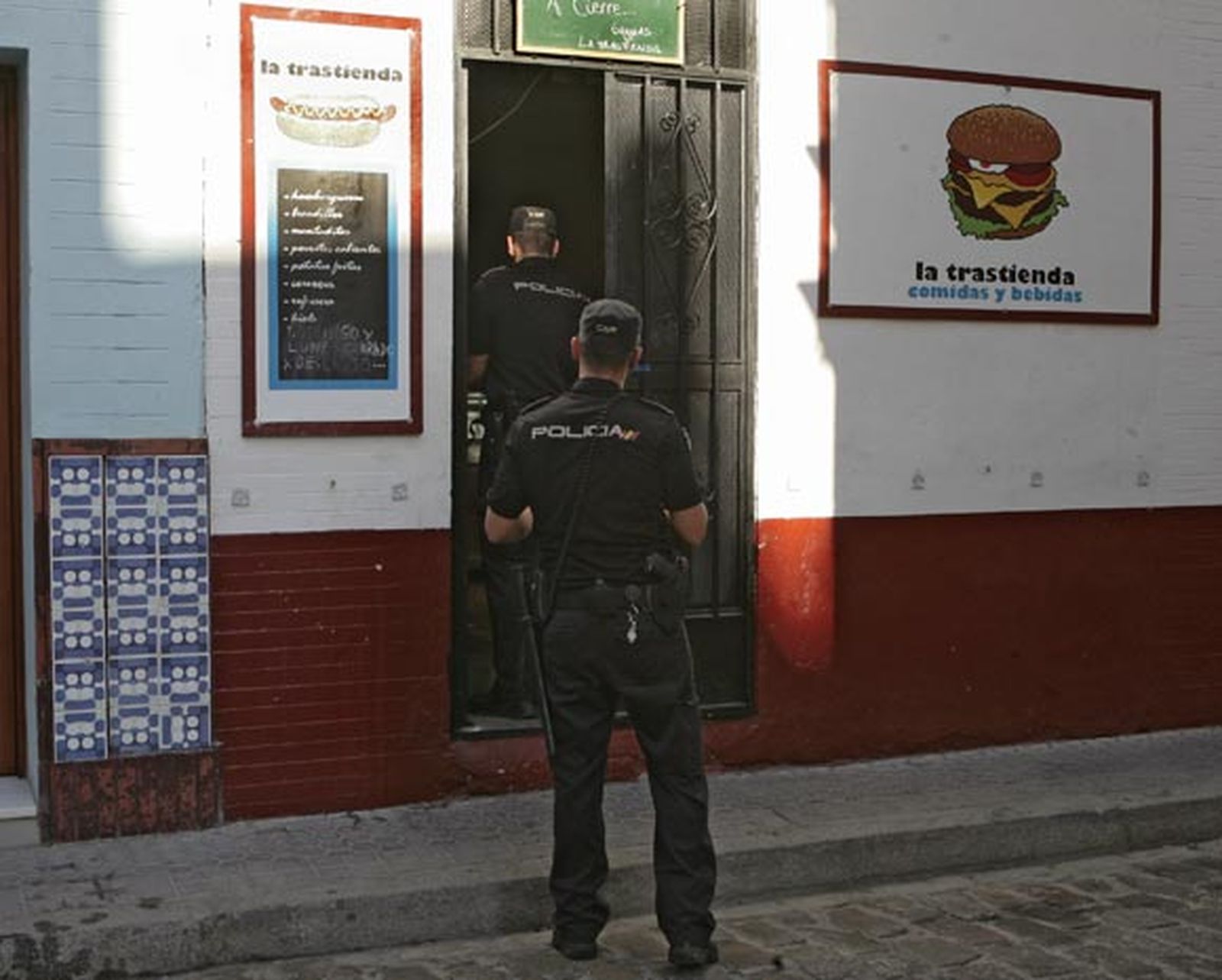 En prisión un joven por su presunta implicación en el asesinato