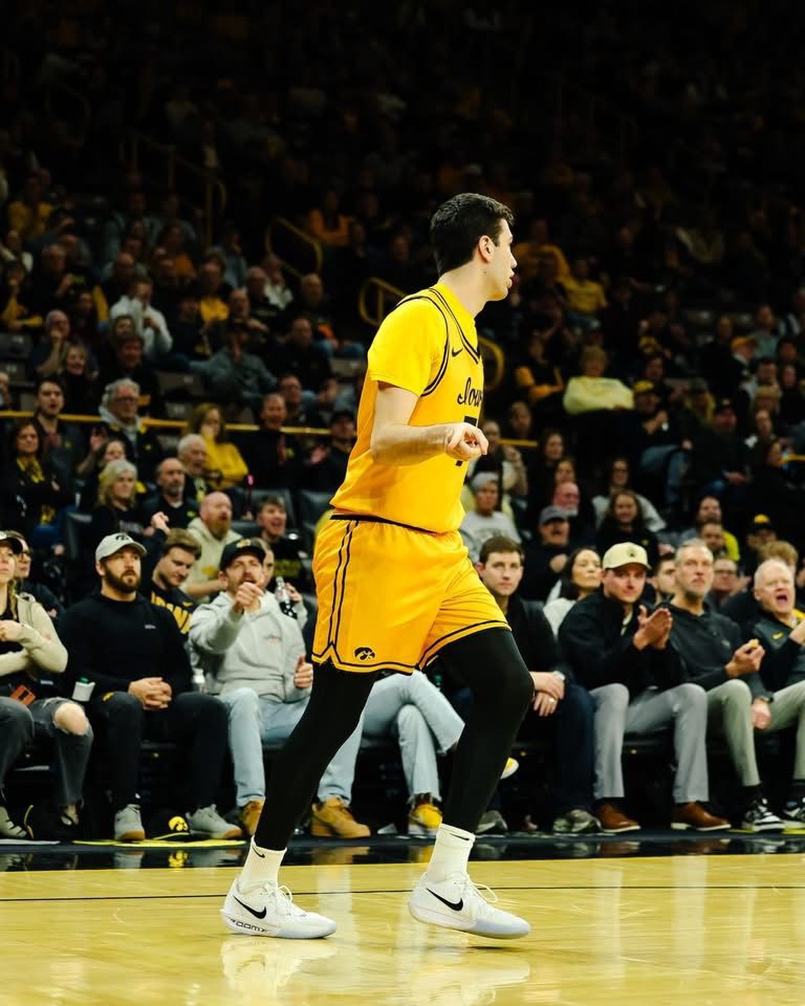 NCAA: El mejor Álvaro Folgueiras de la temporada y buen nivel de Mario Saint-Supéry