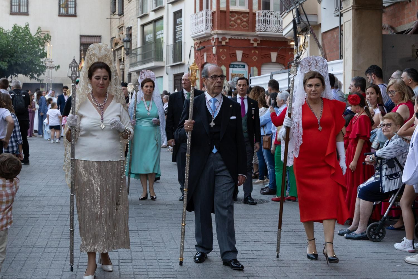 Así ha procesionado la Virgen de la Capilla por Jaén en su día grande.