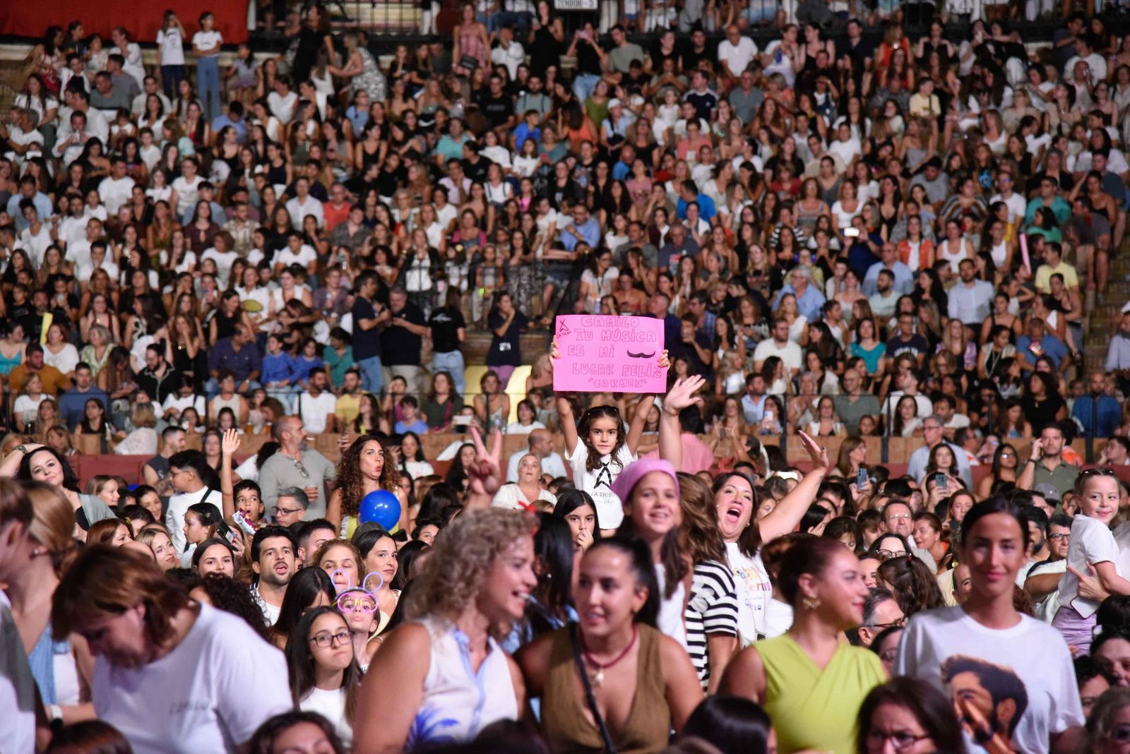 Búscate en el concierto de Camilo en la Maestranza