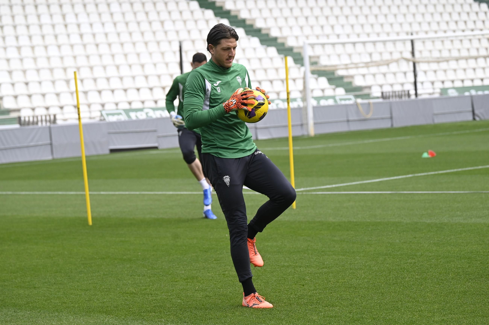 El Córdoba CF se deja querer por su afición en el Día de Andalucía