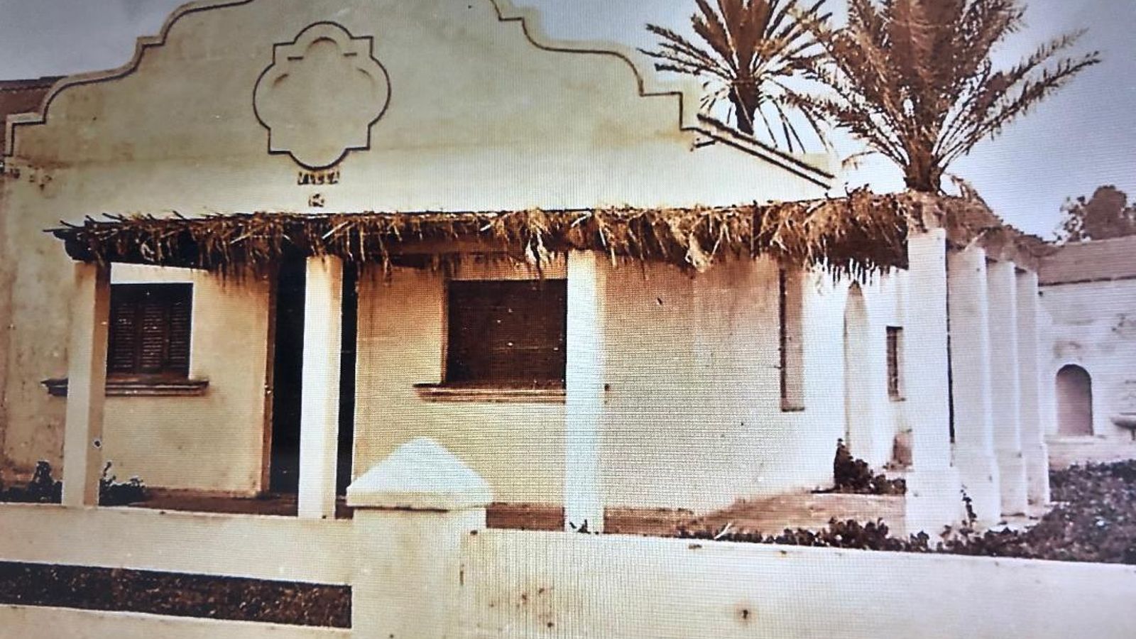 Este conjunto en La Laguna que estaba dedicado como vivienda se nombraba con  las letras del alfabeto griego.