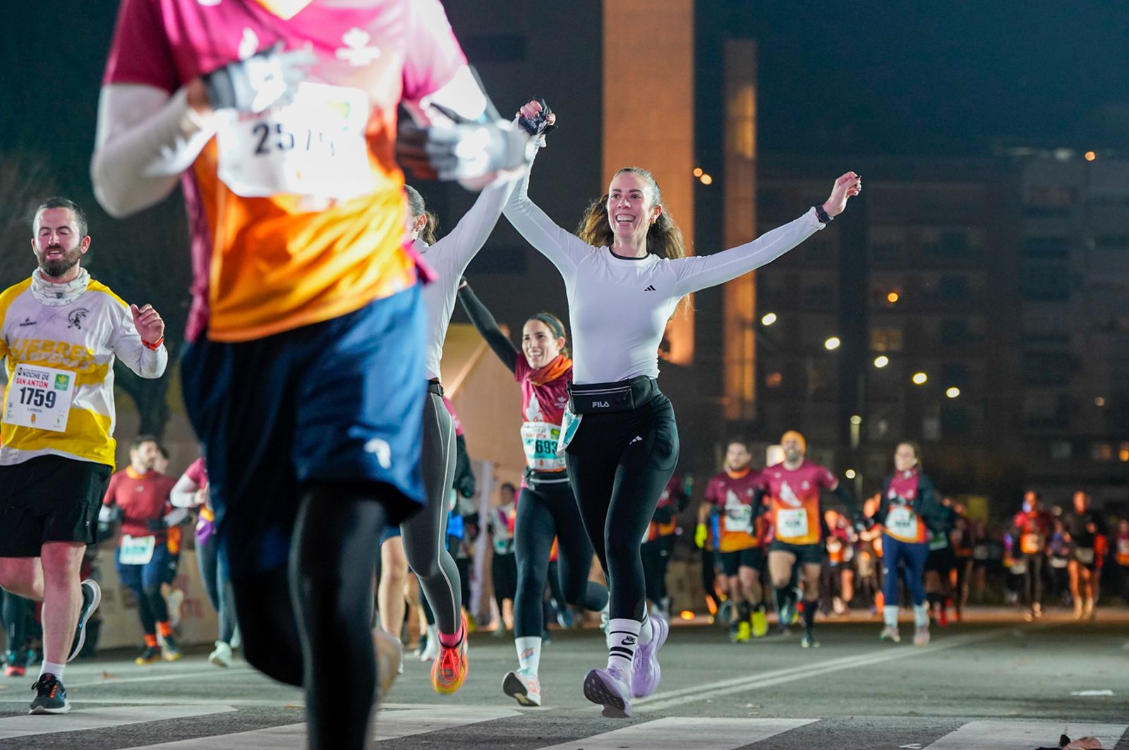 En imágenes: búscate en tu llegada a meta de la Carrera de San Antón 2026 (18)