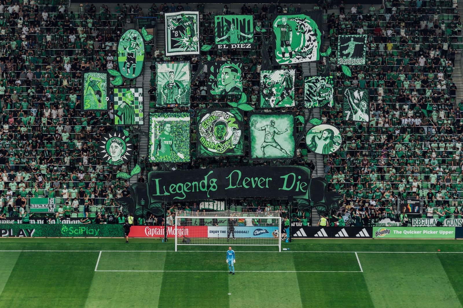 Jacob Gonzalez - Legends Never Die