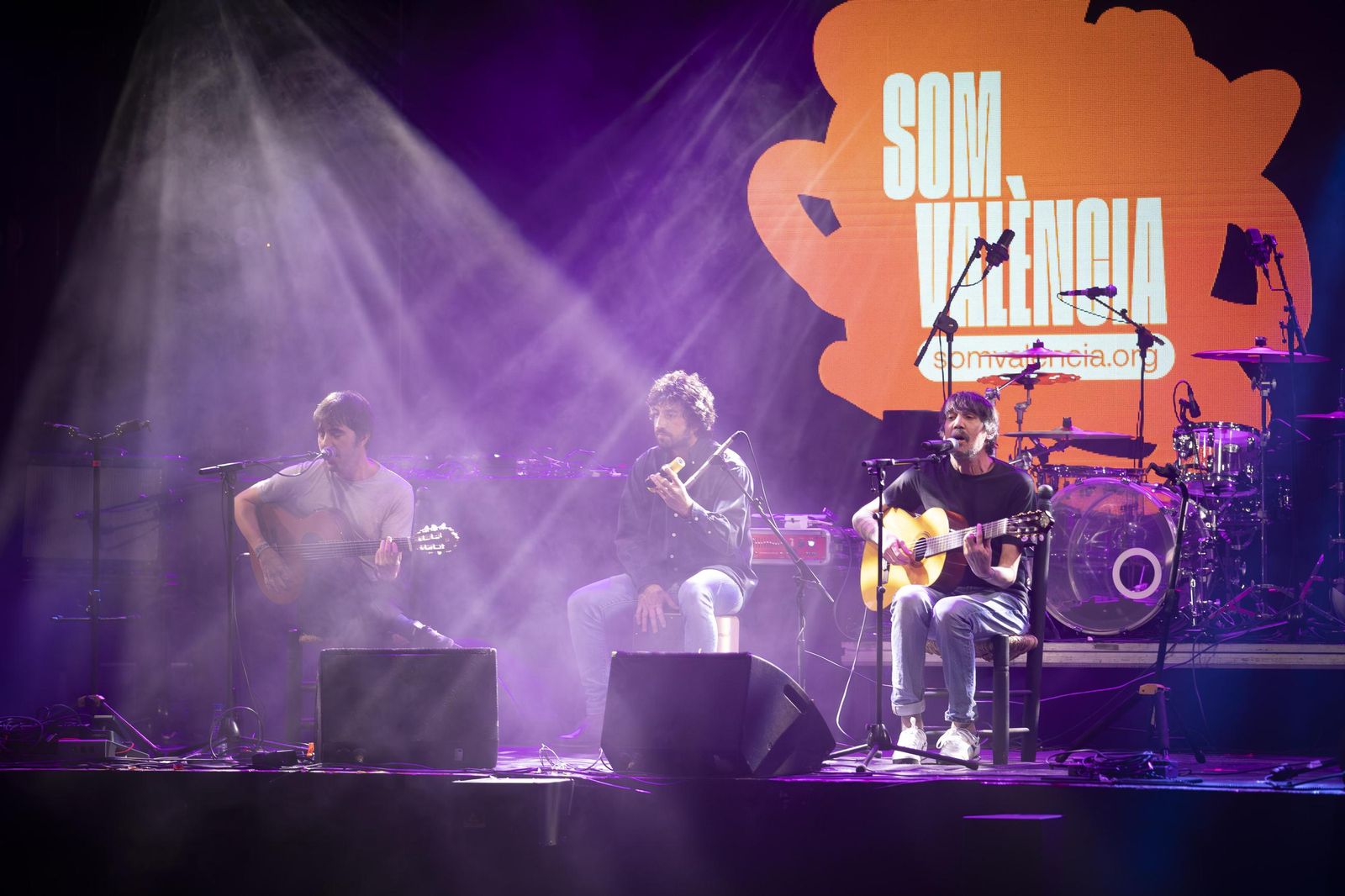 Todas las imágenes de la unión de la industria musical de Granada por Valencia