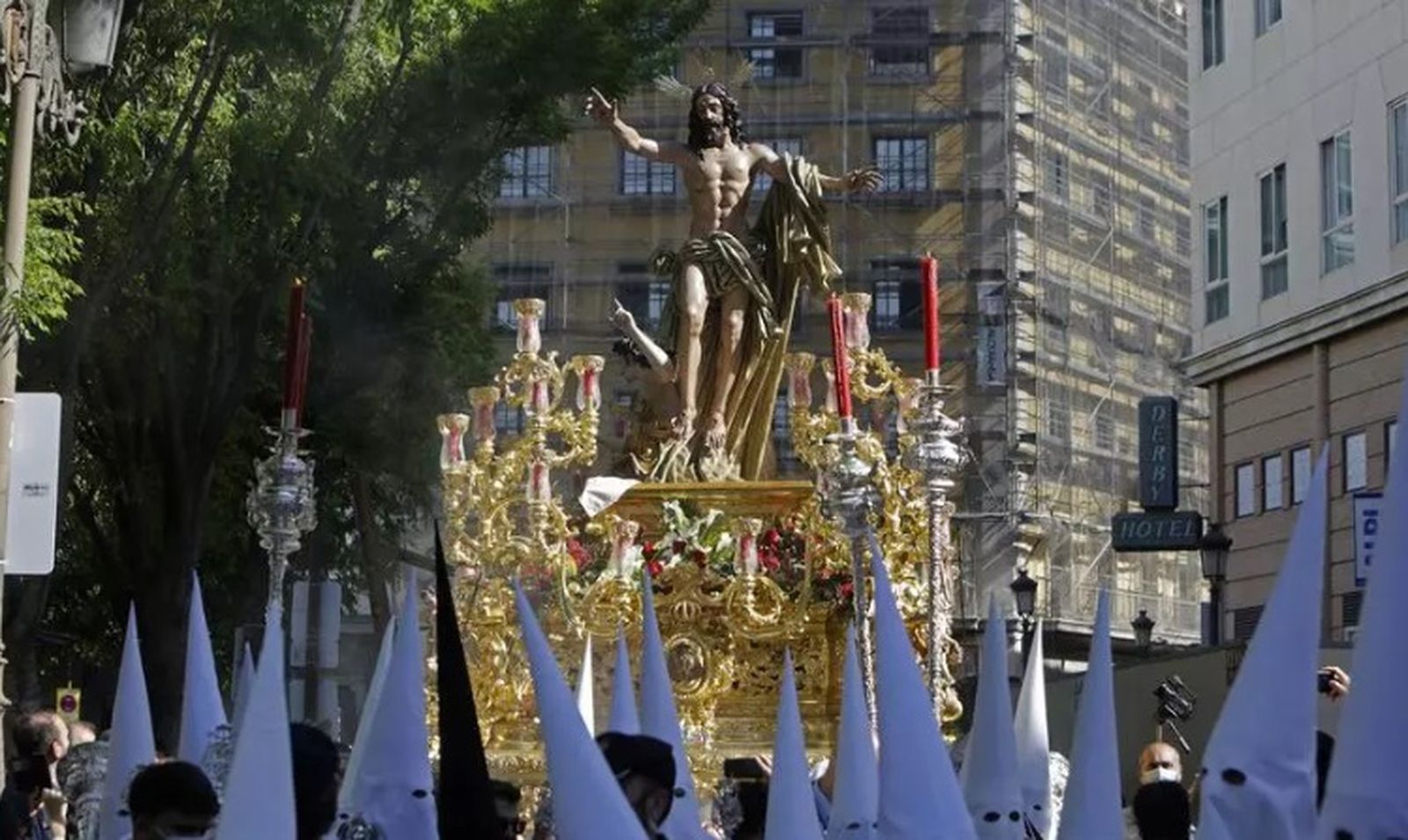 El Señor de la Resurrección llega a la Campana