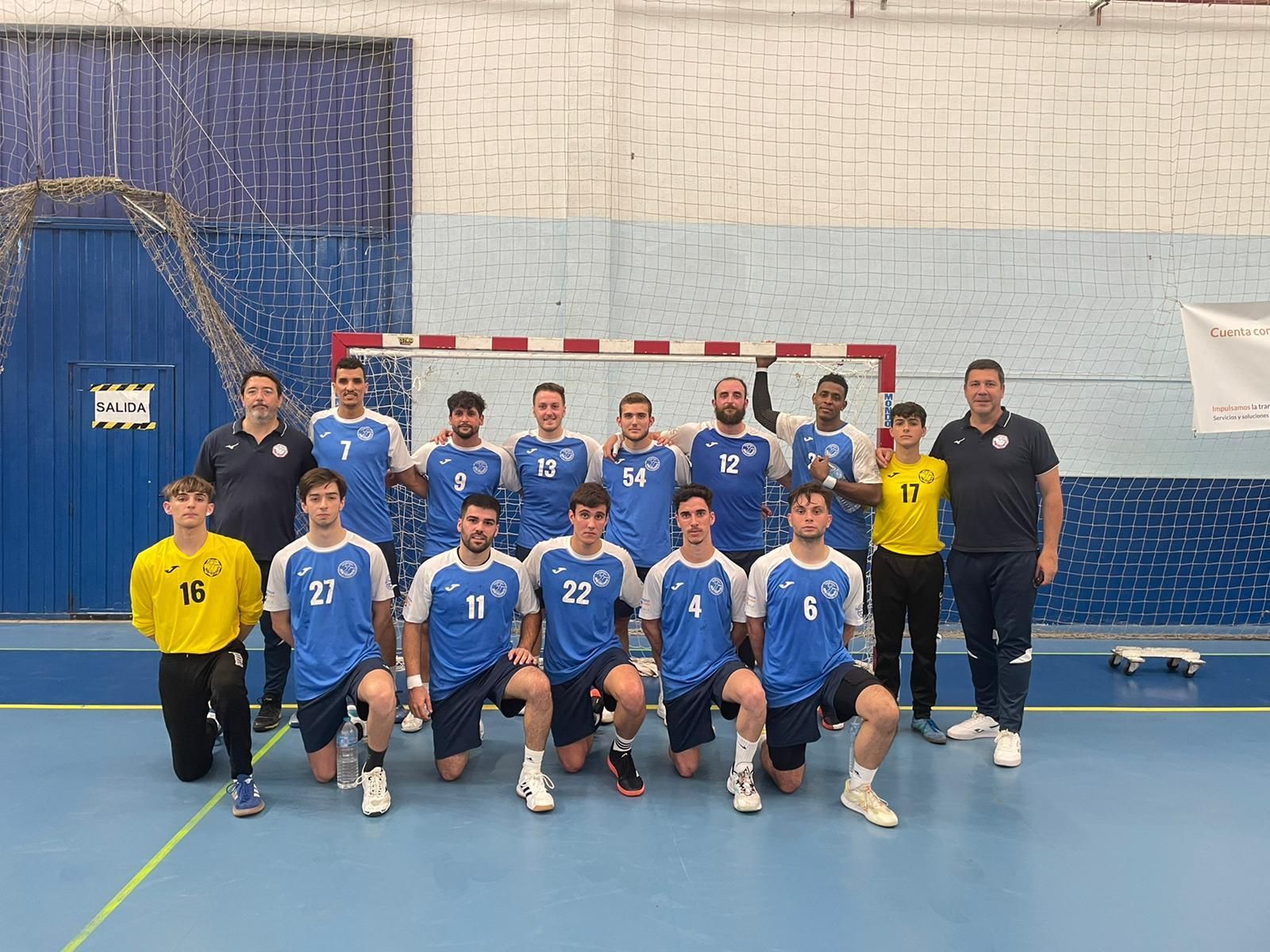 El equipo al completo del Balonmano Montequinto.