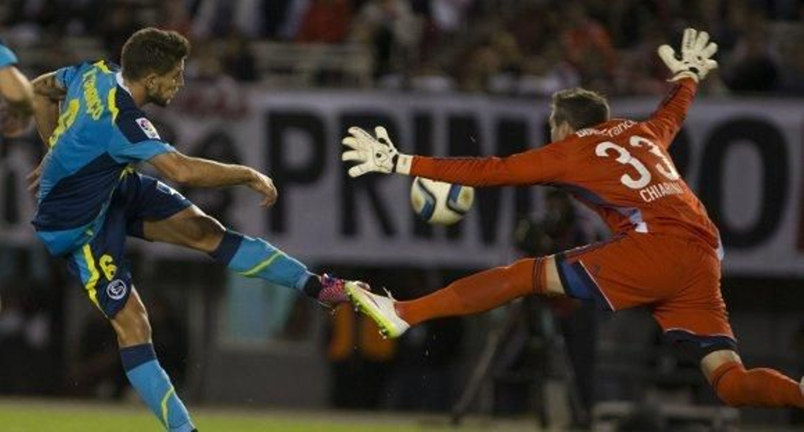 El Sevilla vuelve de Buenos Aires con las manos vacías (1-0)