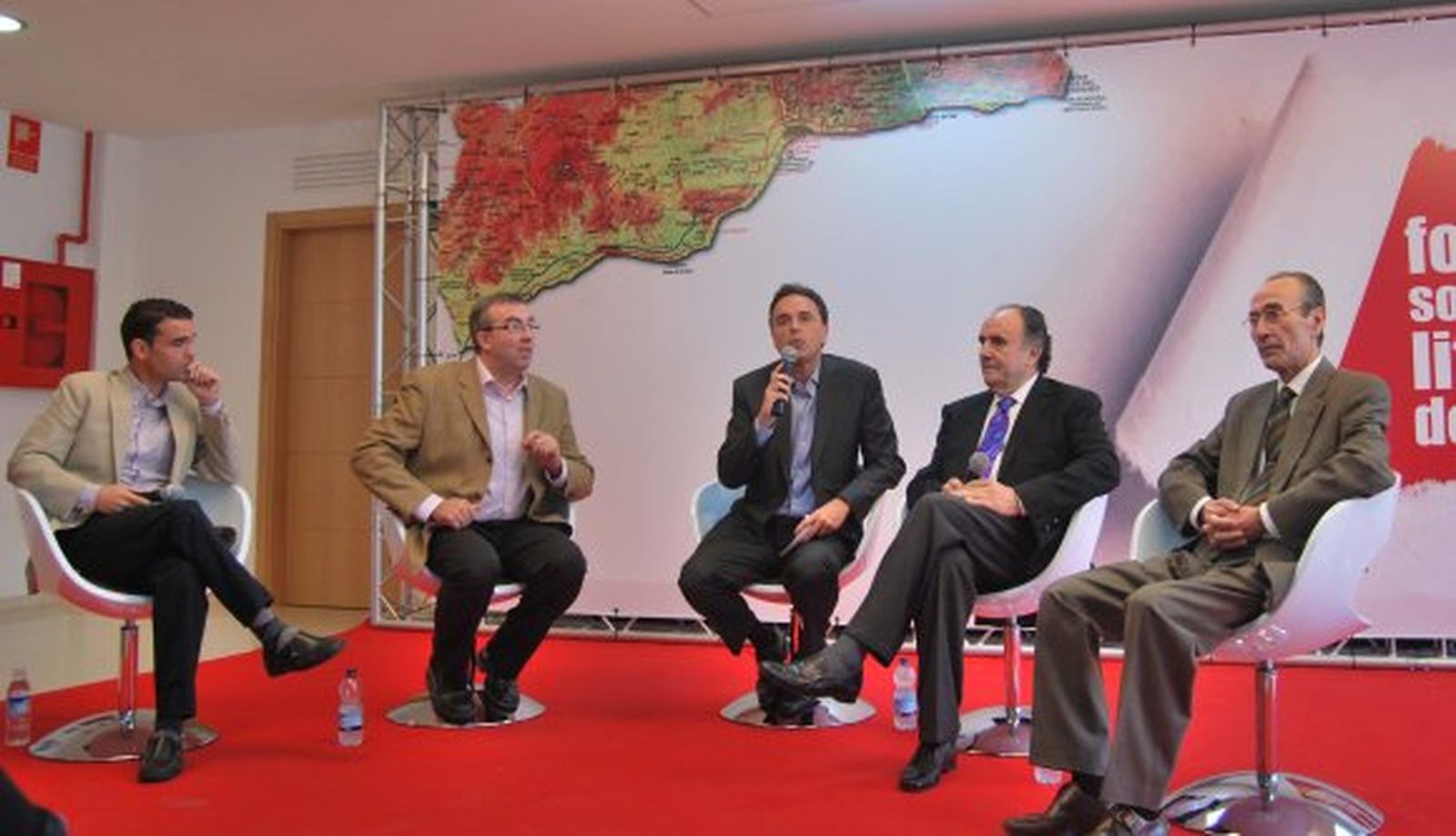 Luciano Alonso anima a los candidatos del PSOE a apostar por un turismo accesible