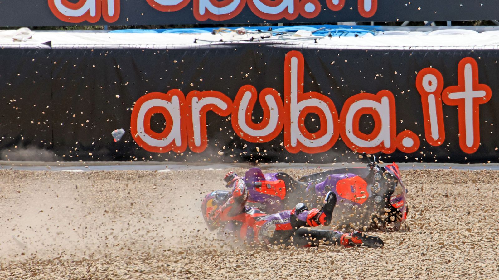 Imágenes de las caídas en las carreras del GP España en Jerez