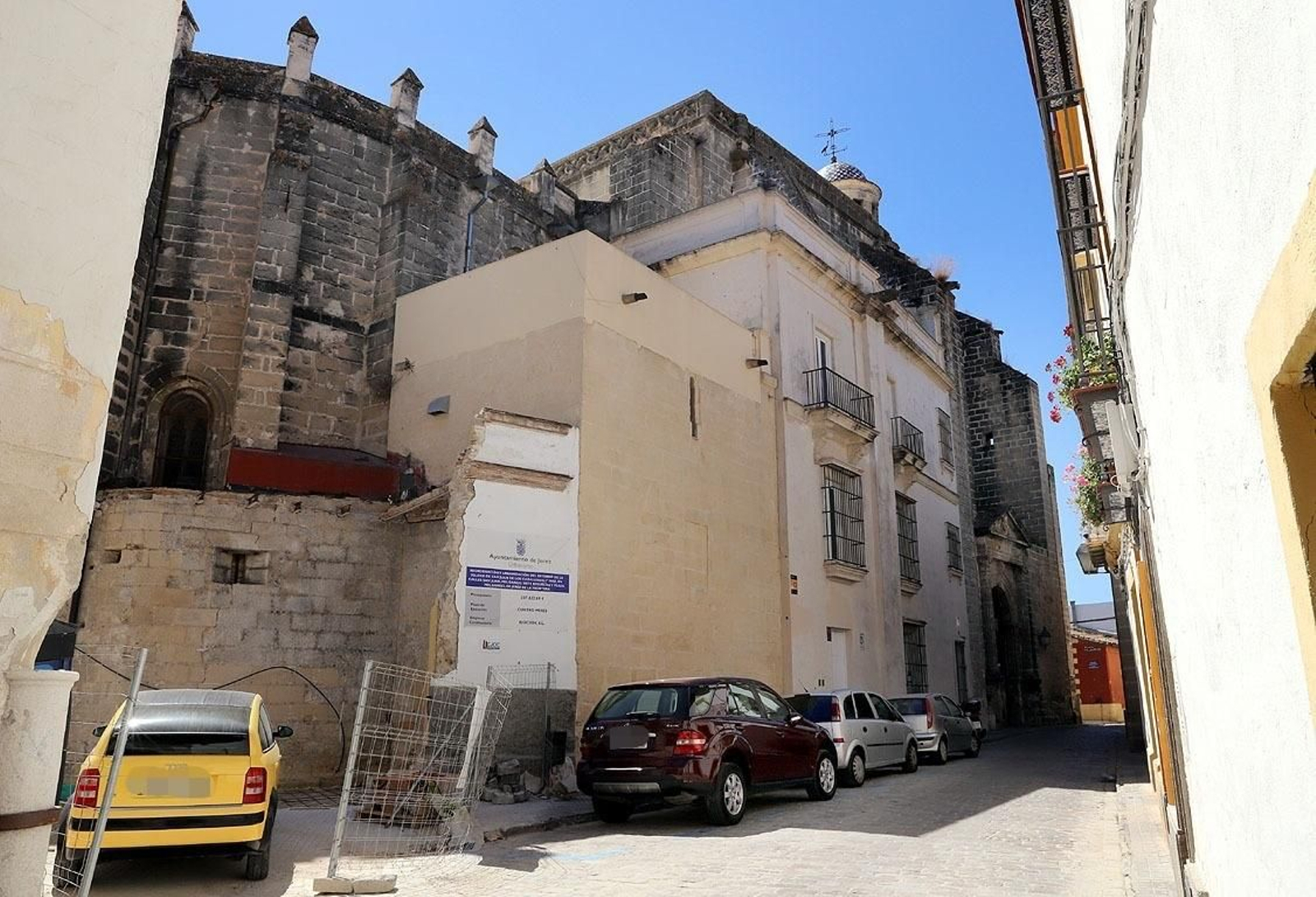 Imagen de las obras que se llevan a cabo en San Juan de los Caballeros.