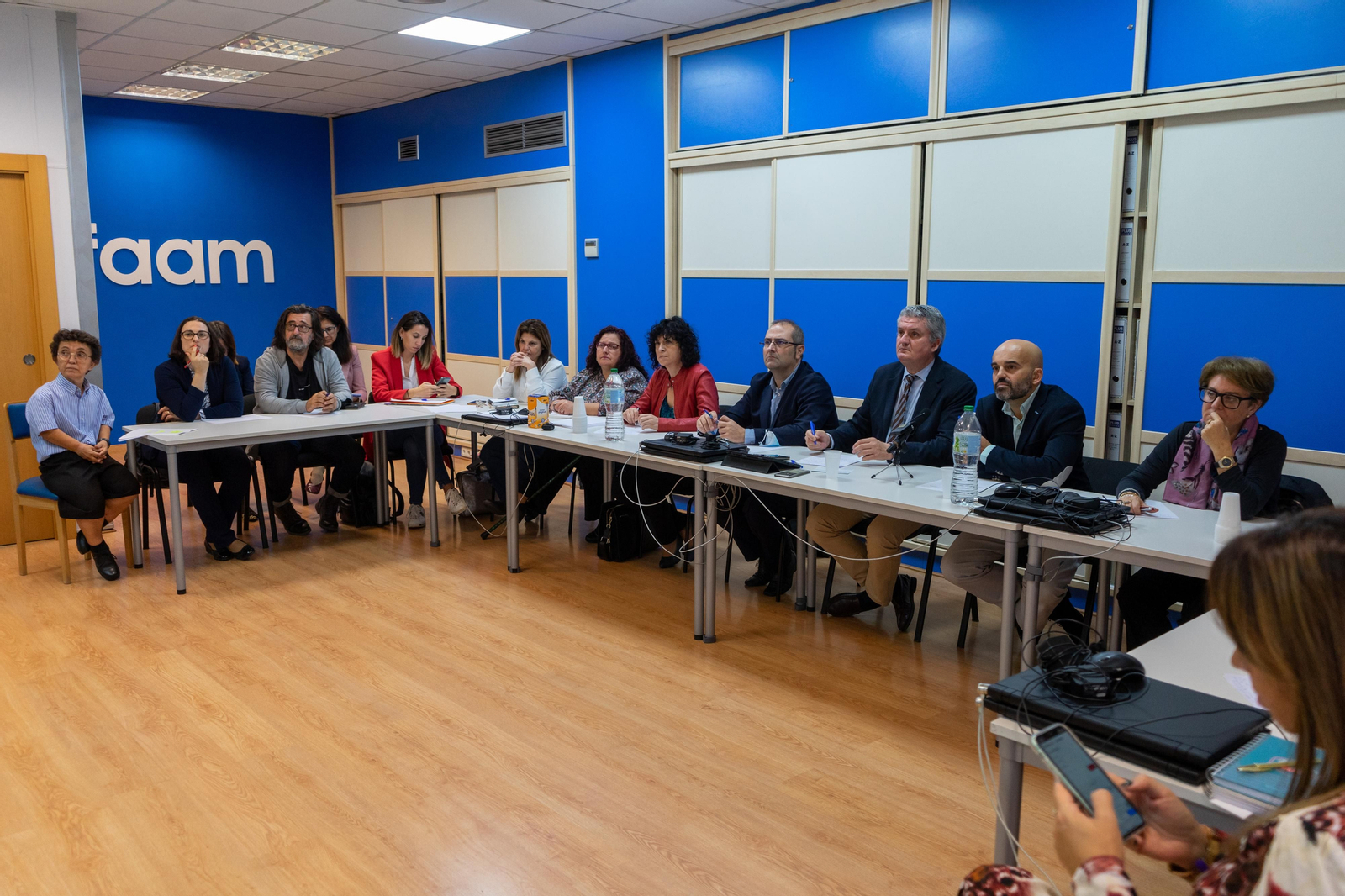 FAAM y sus asociaciones se reúnen con las autoridades sanitarias de Almería