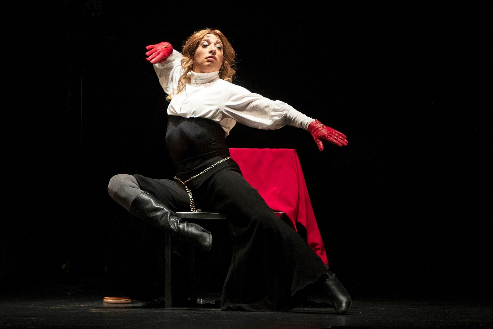 Israel Galván en su transgresora versión de 'El amor brujo' de Falla.