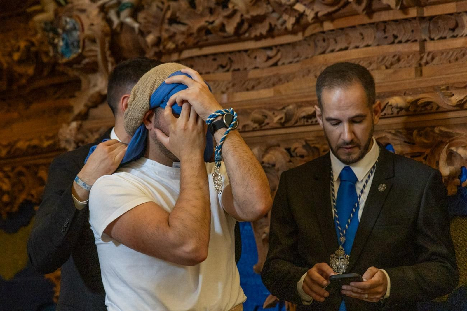 Los jiennenses se echan a la calle para presenciar la primera de las procesiones de la jornada: la Borriquilla (I)