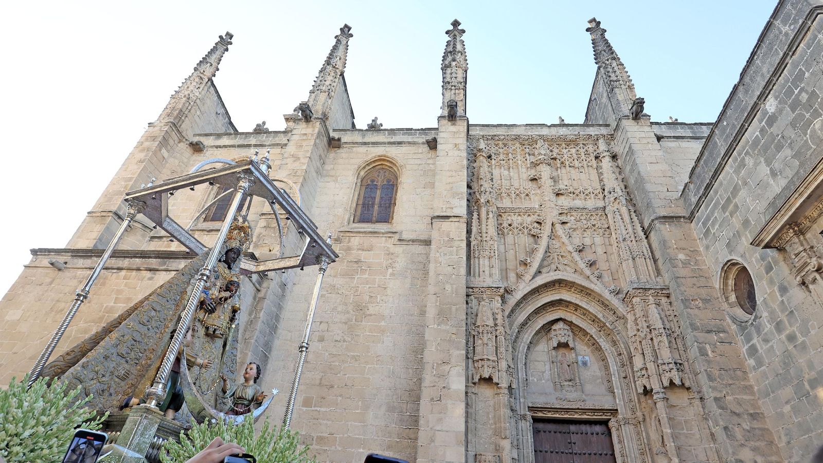 La procesión de la Patrona de Jerez en imágenes