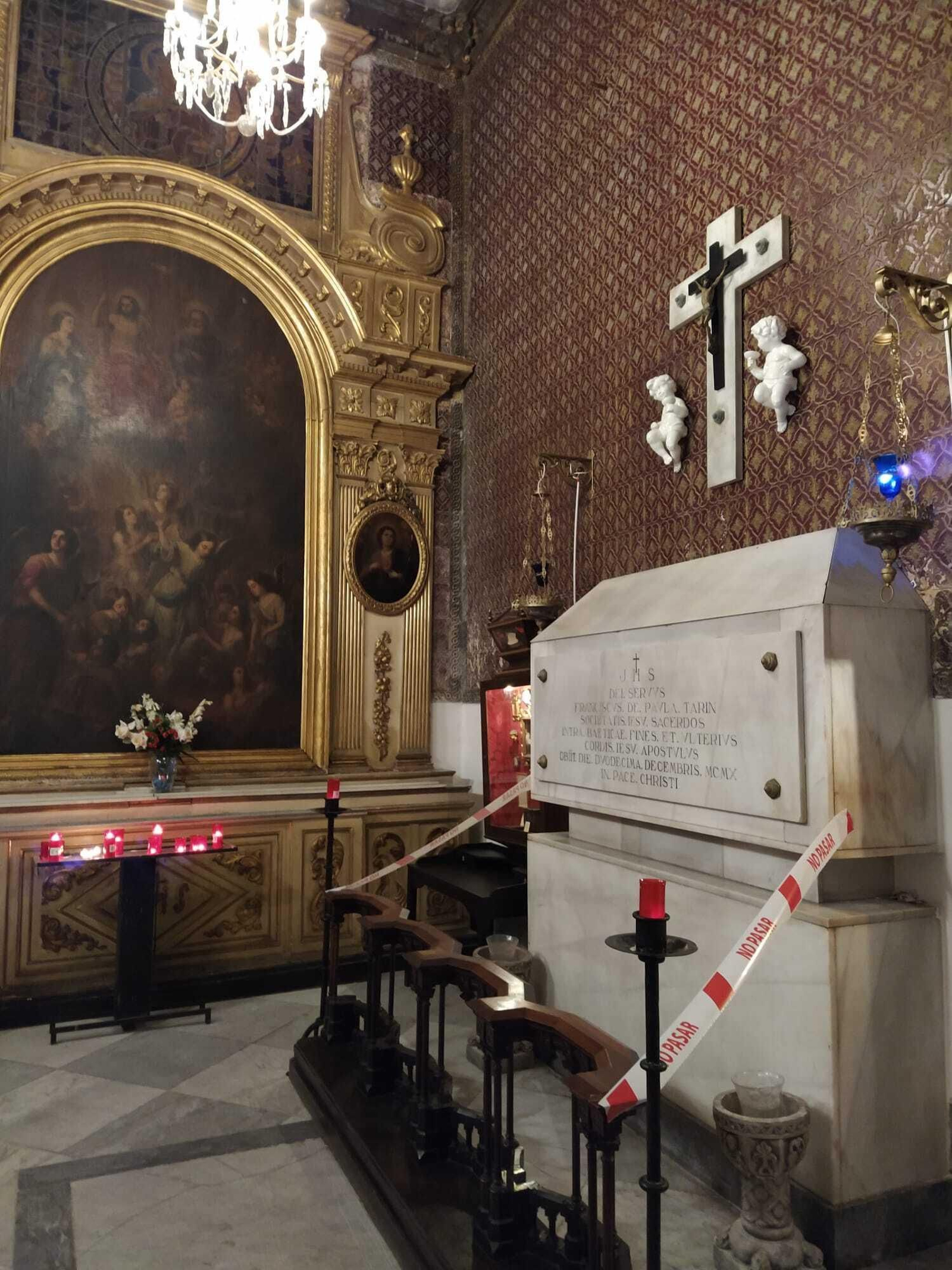 La tumba del Padre Tarín.