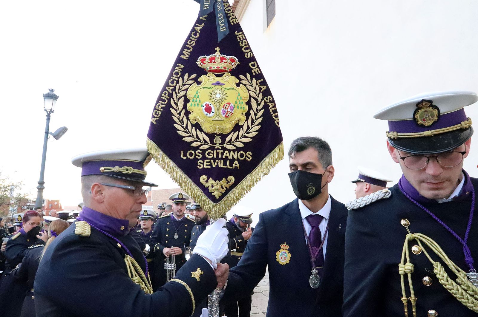Imágenes de Pasión en su procesión por Huelva