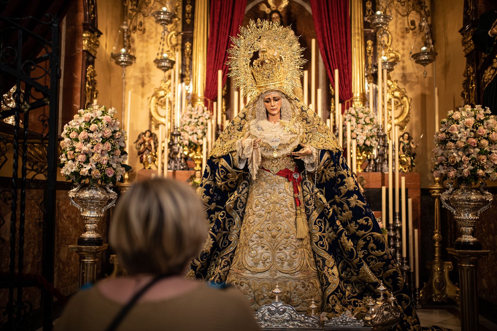 Imágenes del ambiente cofrade en la Iglesia del Sagrado Corazón de Jesús