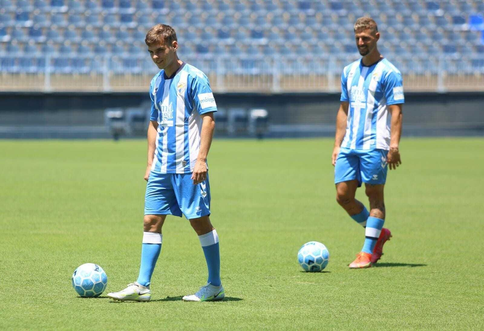 Fotos: El Málaga presenta cinco fichajes de una tacada