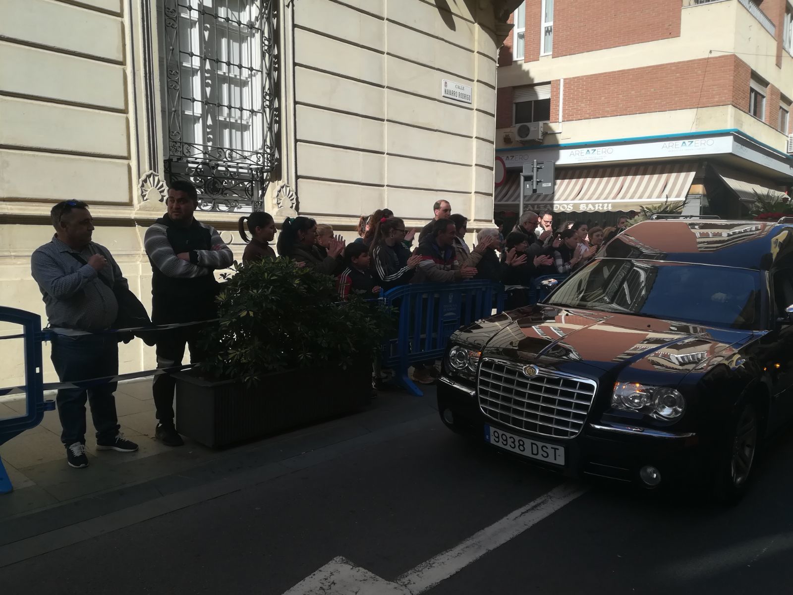 Las imágenes de la capilla ardiente de Gabriel Cruz.