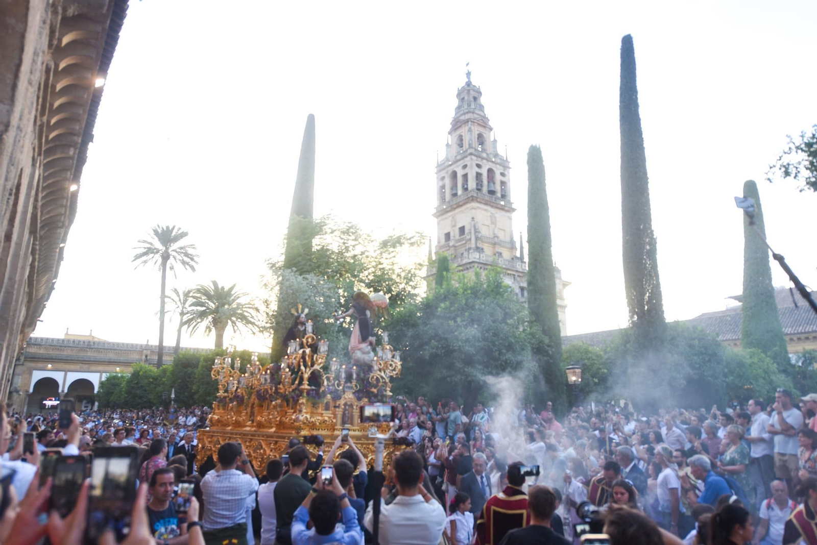 La procesión extraordinaria del Señor del Huerto en Córdoba