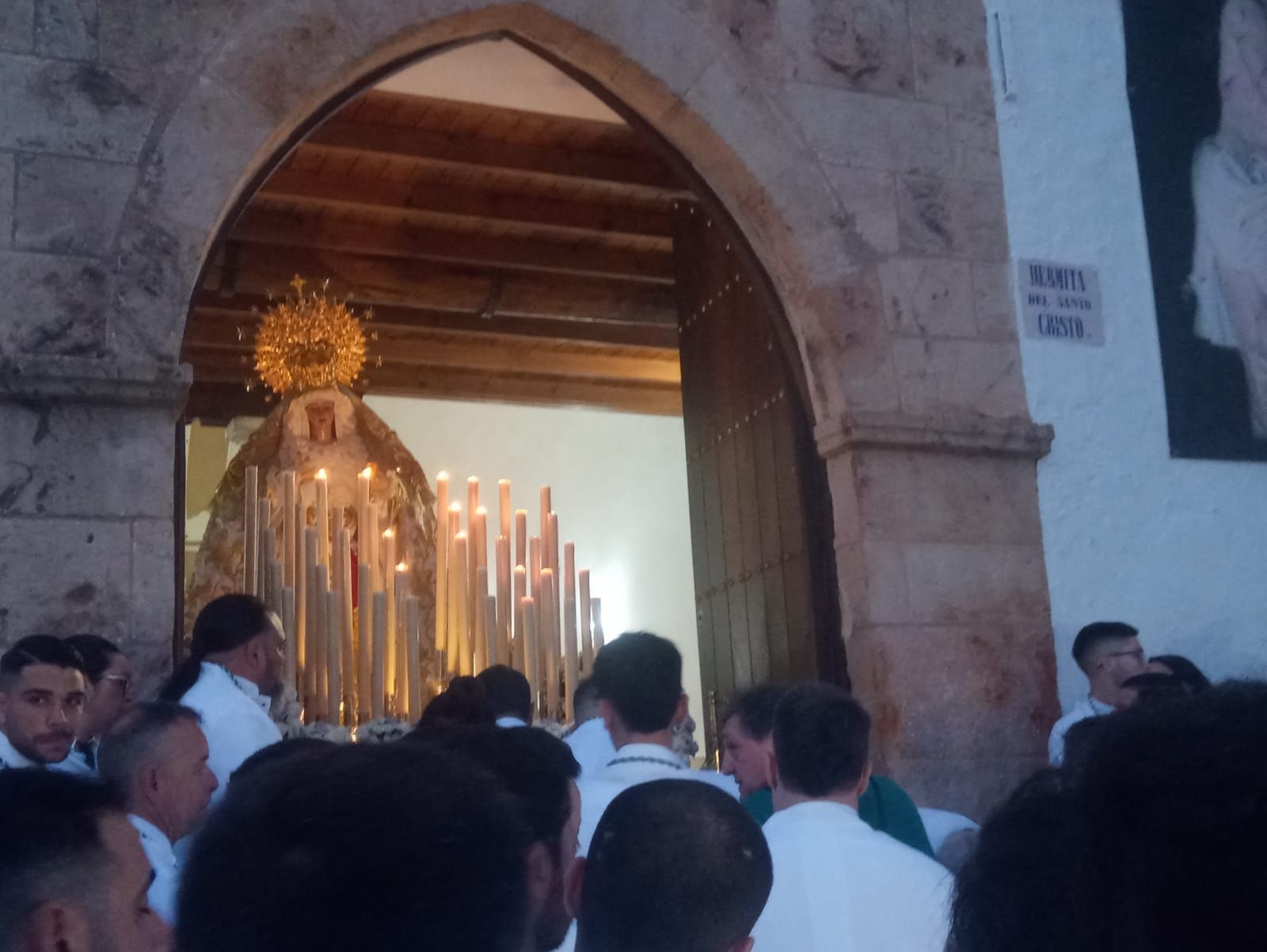 El Cristo Atado a La Columna el Lunes Santo en Marbella, en imágenes