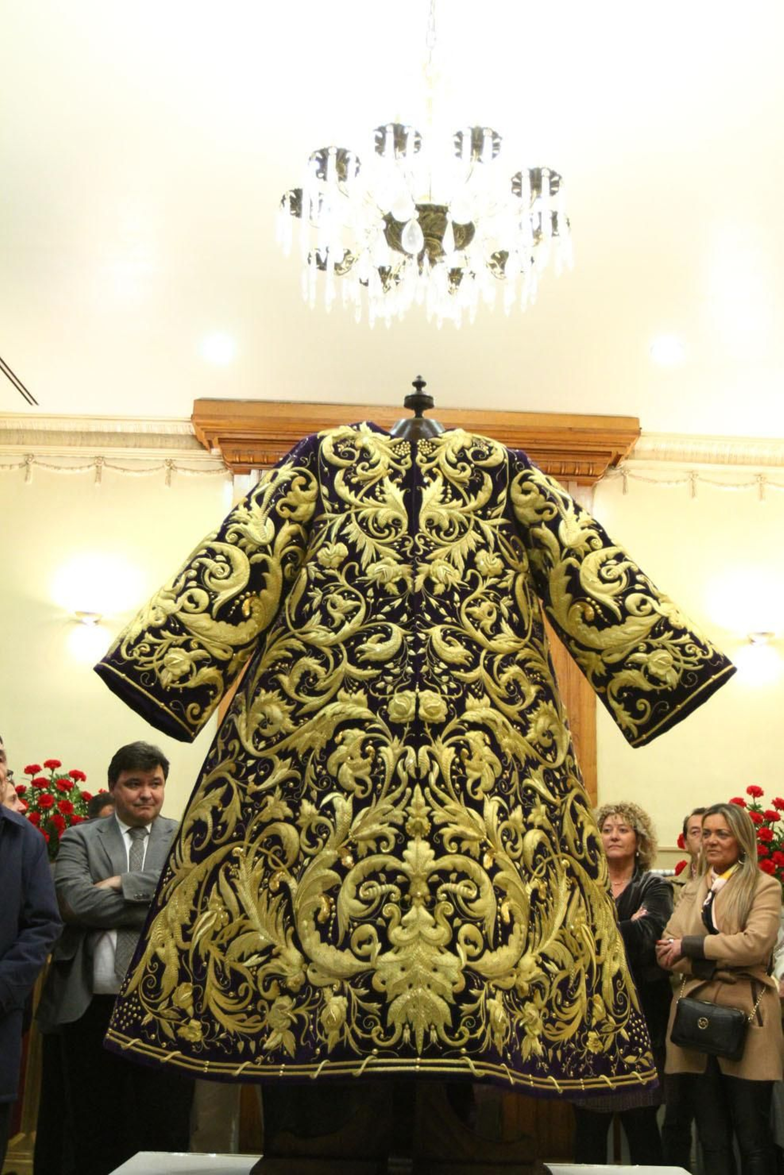 Presentación de la nueva túnica del Nazareno