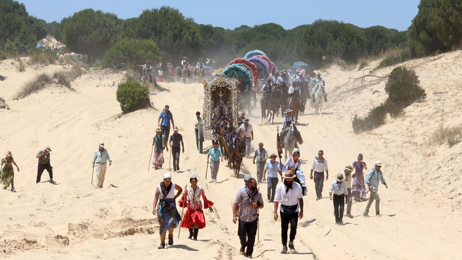 Jueves de camino de la Hdad de Jerez por el Coto Doñana