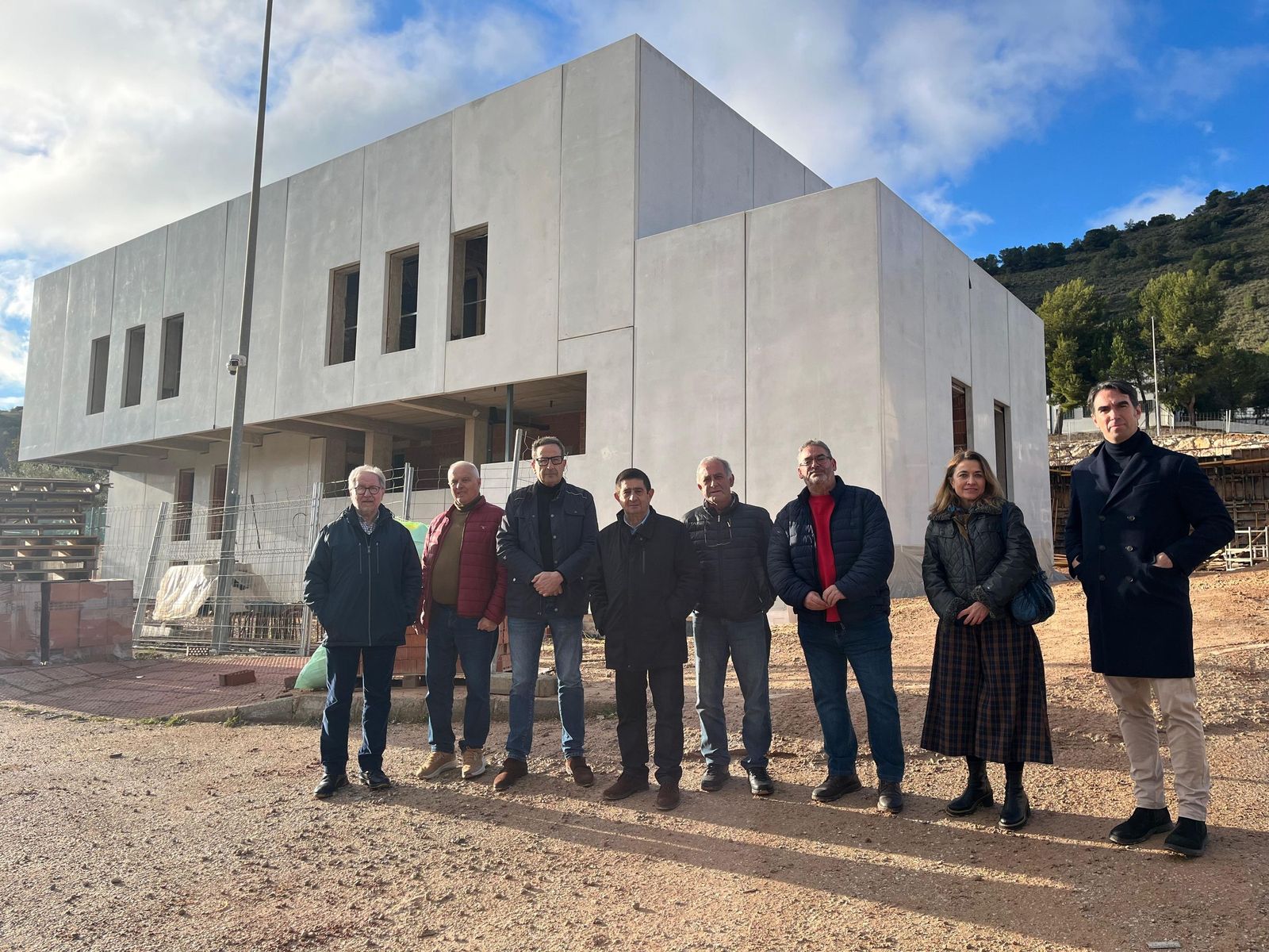 Francisco Reyes visitó las obras del Parque de Bomberos de Cambil.