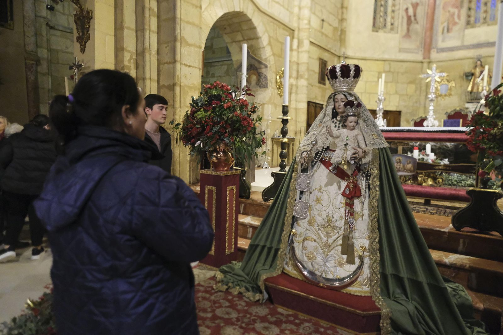 Martes 13 en Córdoba: La visita a la Virgen de los Remedios, en imágenes