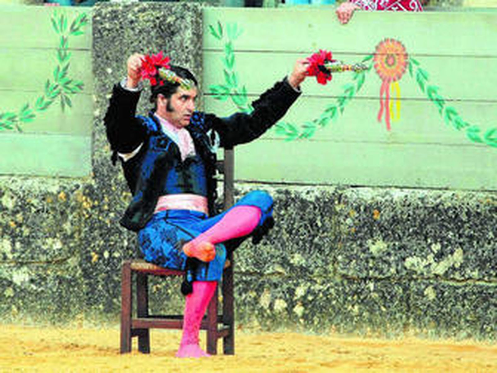 Morante de la Puebla cita en banderillas, en la edición de la Goyesca de Ronda 2013.