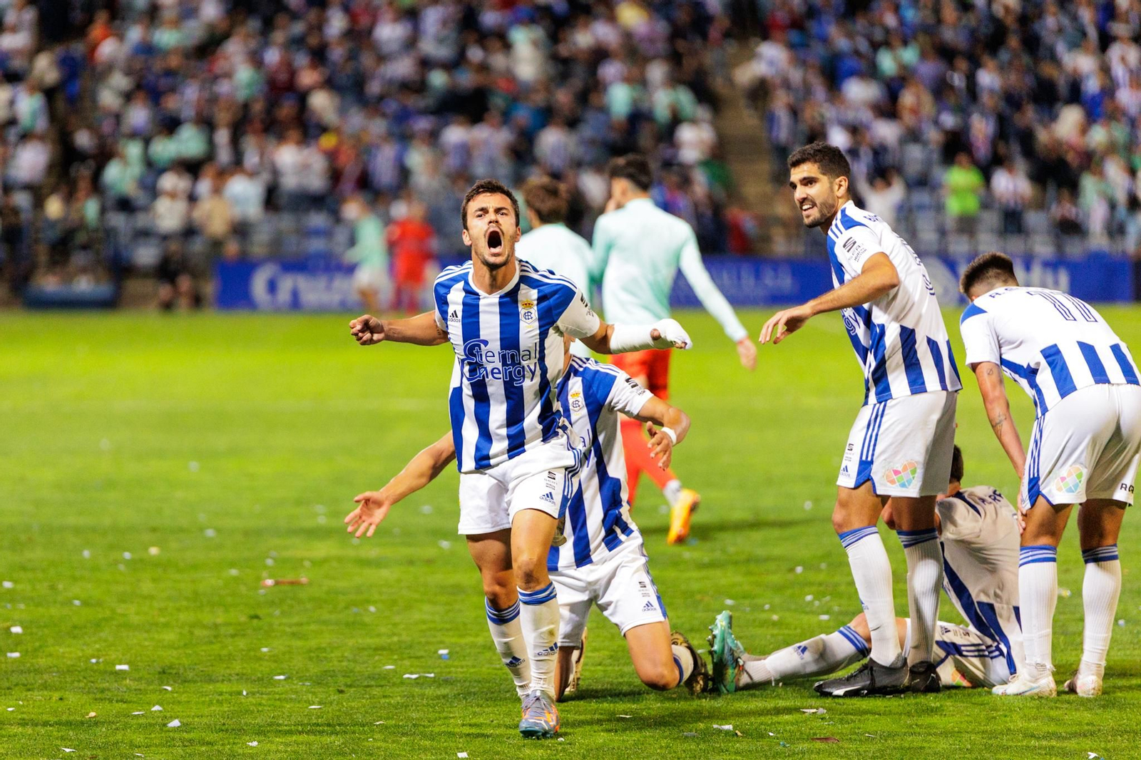 Imágenes del partido entre el Recre y la Segoviana