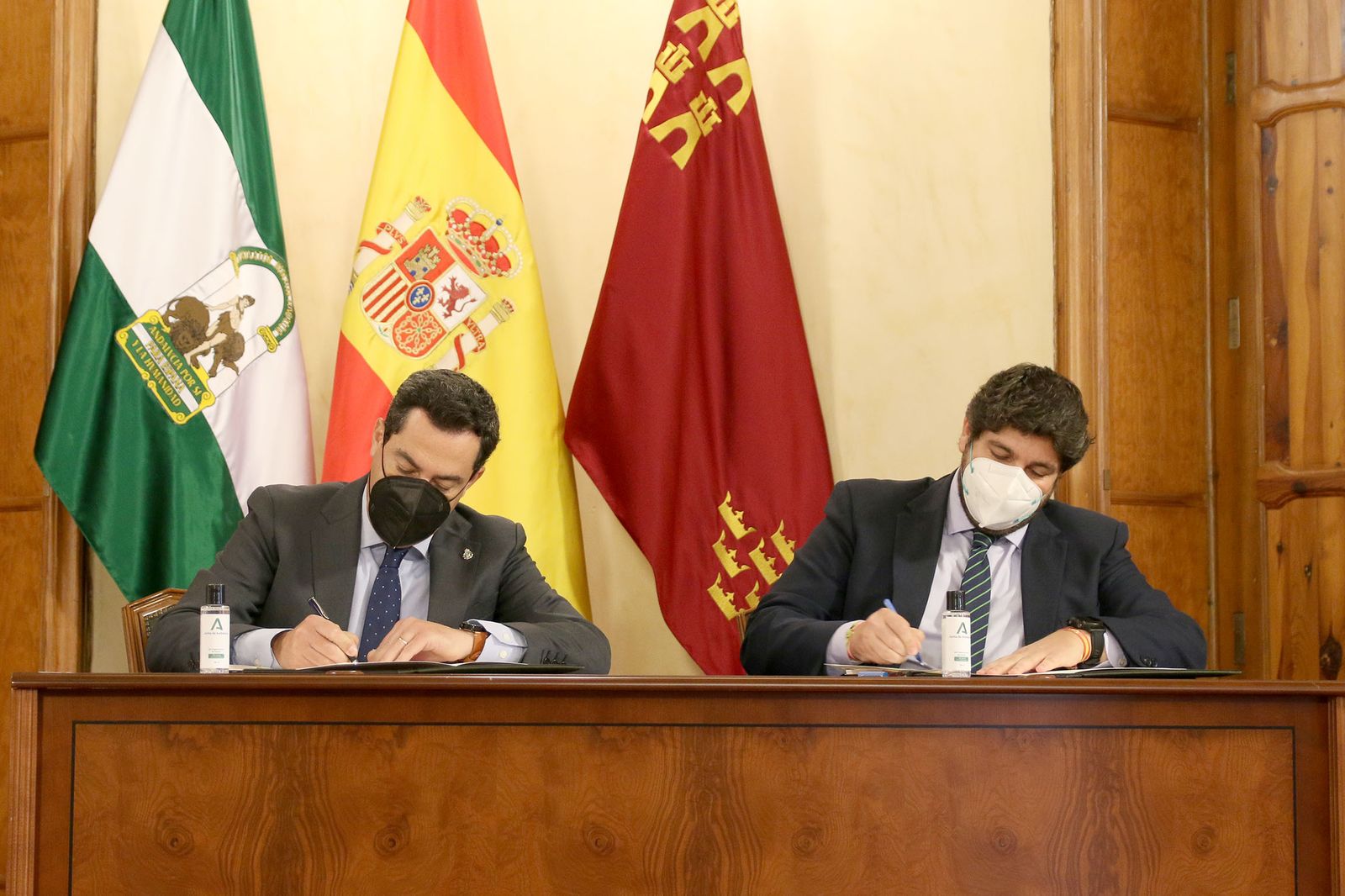 Fotogalería del acuerdo entre Andalucía y Murcia para la defensa del Trasvase Tajo-Segura