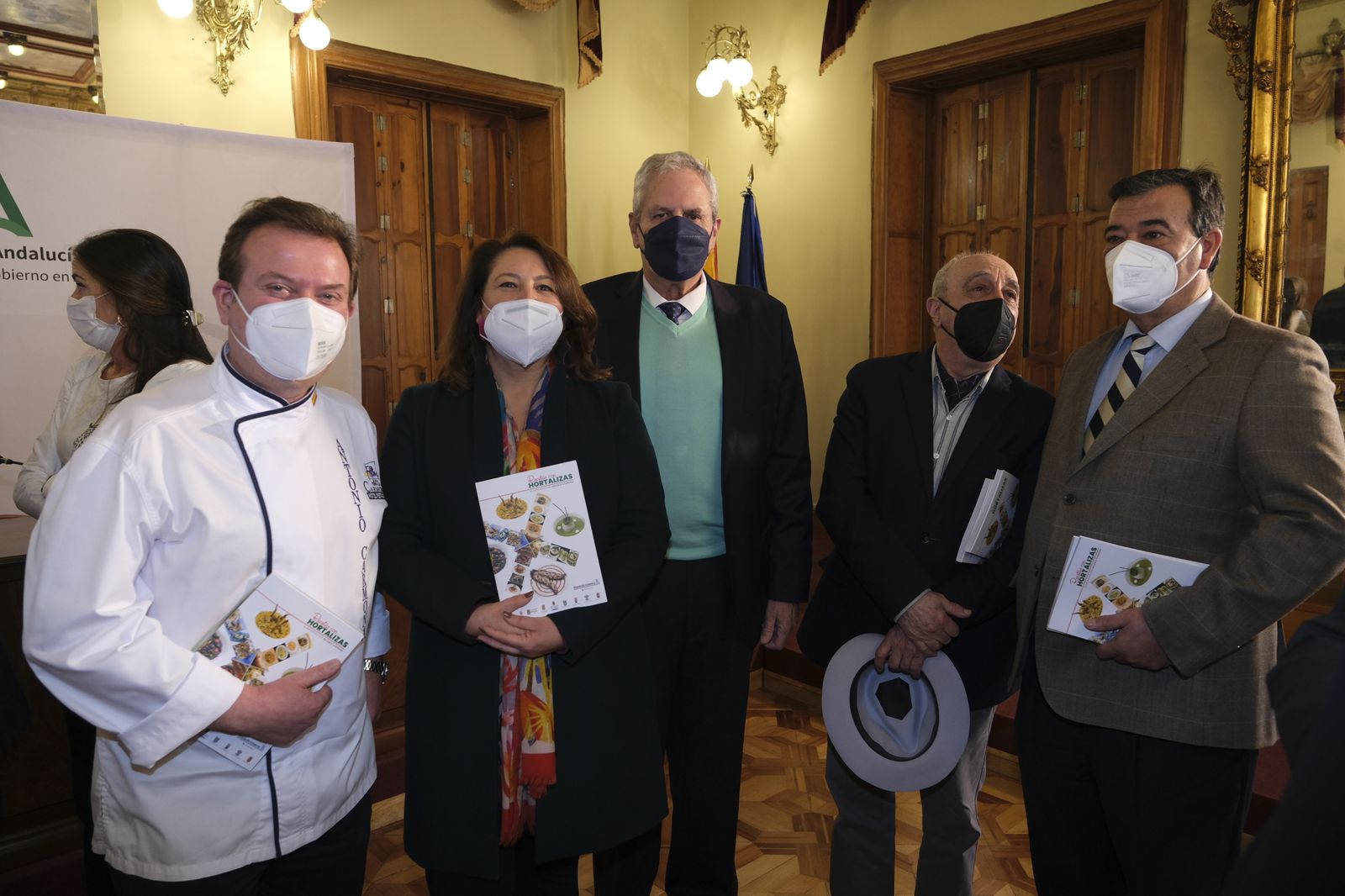 Fotogalería presentación libro 'Recetas con Hortalizas'. Diario de Almería