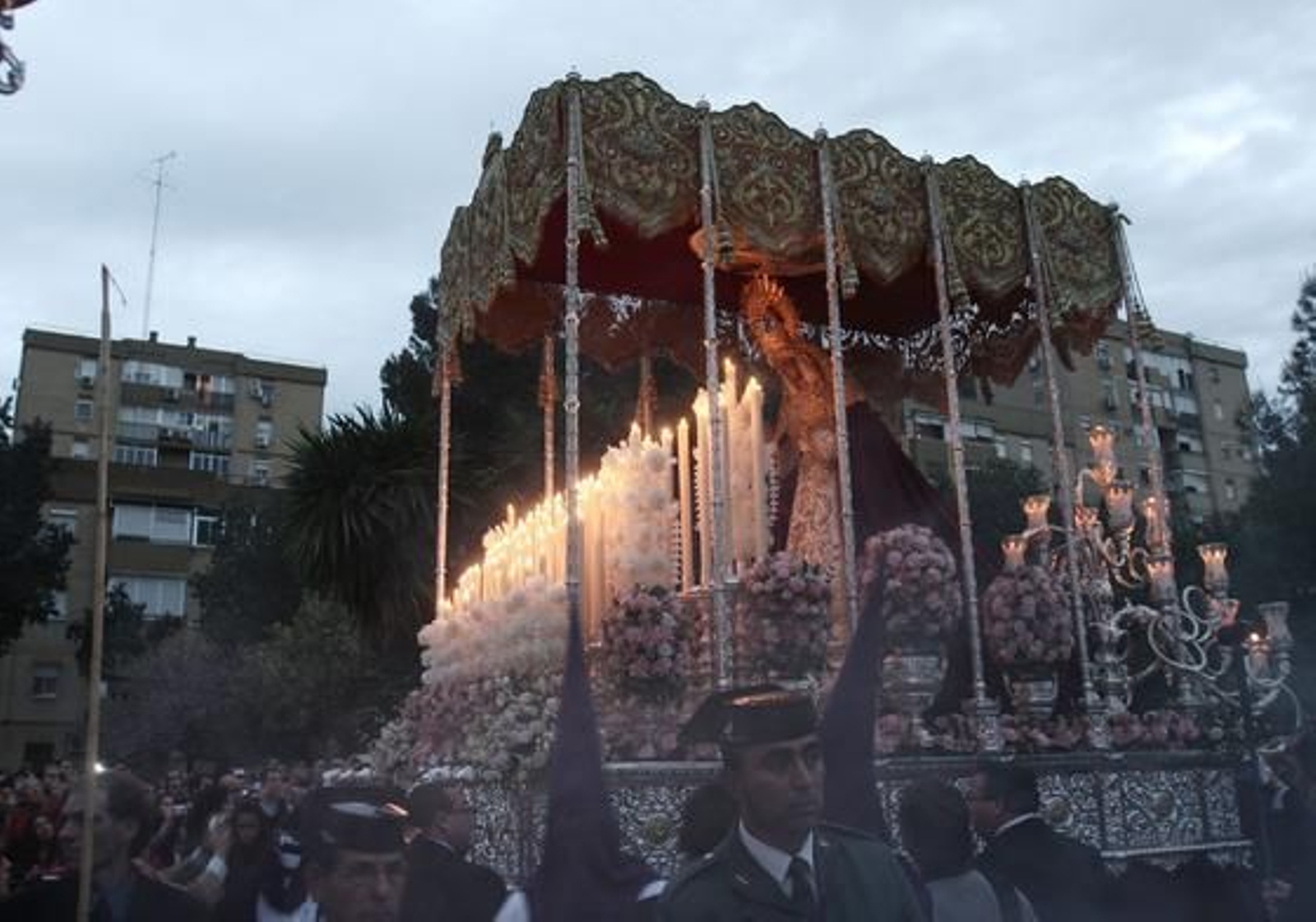 Hermandad de Pino Montano. / José Ángel García