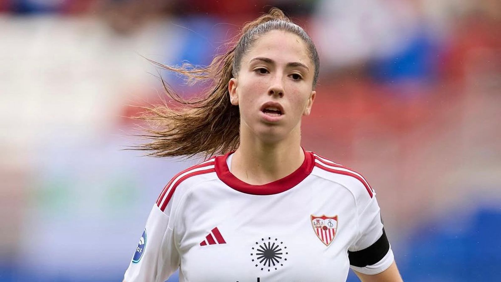 Julia Torres durante un partido con el Sevilla FC