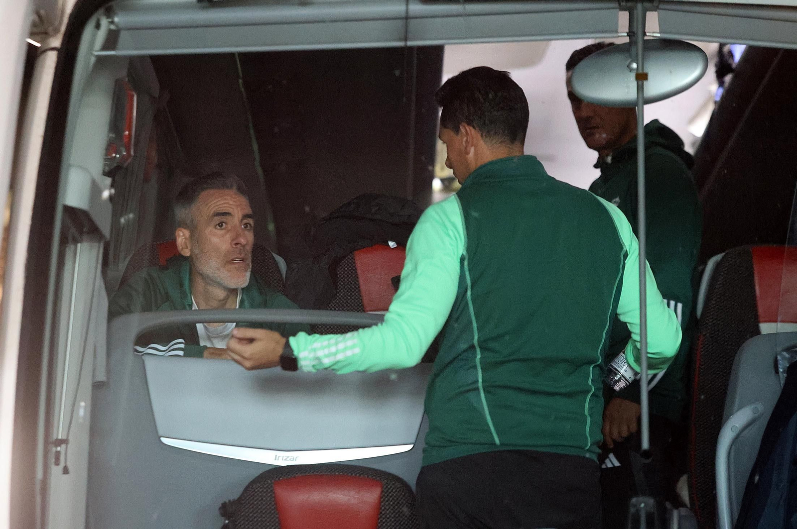 Imágenes de la salida del Recreativo de Huelva hacia Málaga