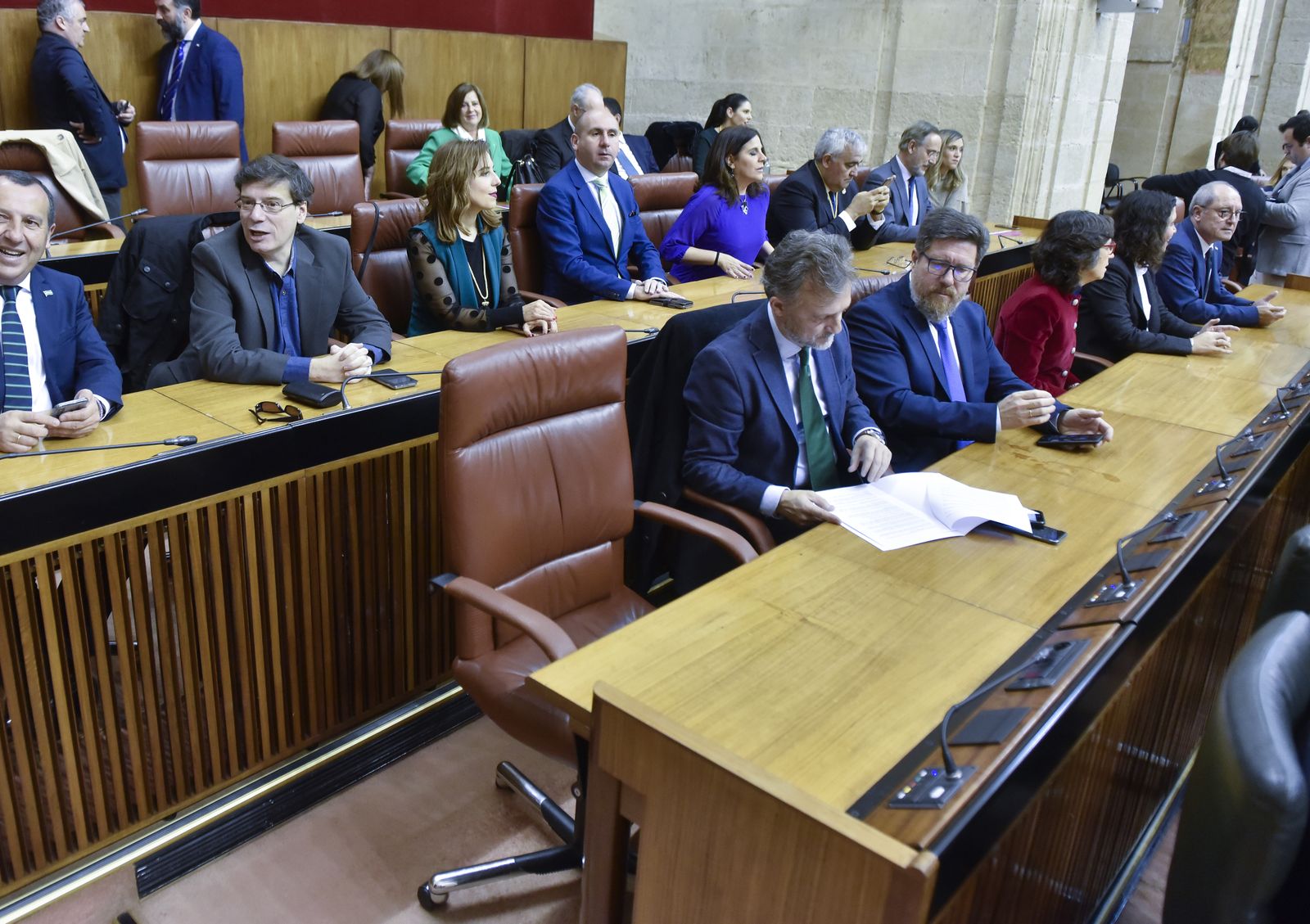 Acto institucional en el Pleno del Parlamento con motivo del Día de Andalucía