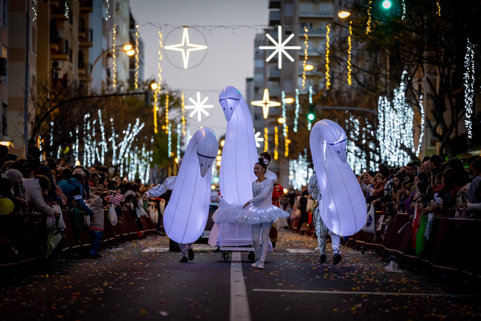 Todas las imágenes de la cabalgata de los Reyes Magos en Cádiz